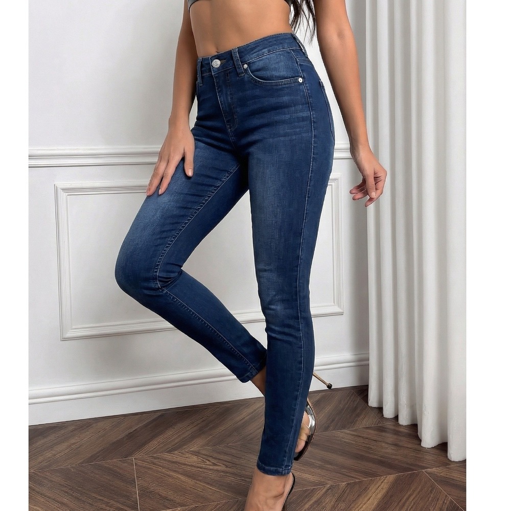 7 For All Mankind Gwenevere Cropped Jeans Women‎ 25 Blue Good Skinny Dark Wash
